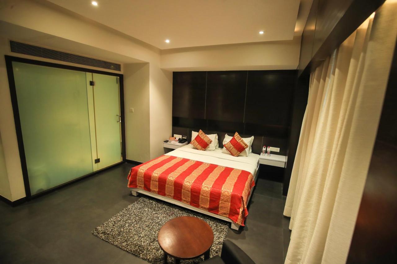 Hotel German Palace Near To Airport Gandhinagar Zewnętrze zdjęcie