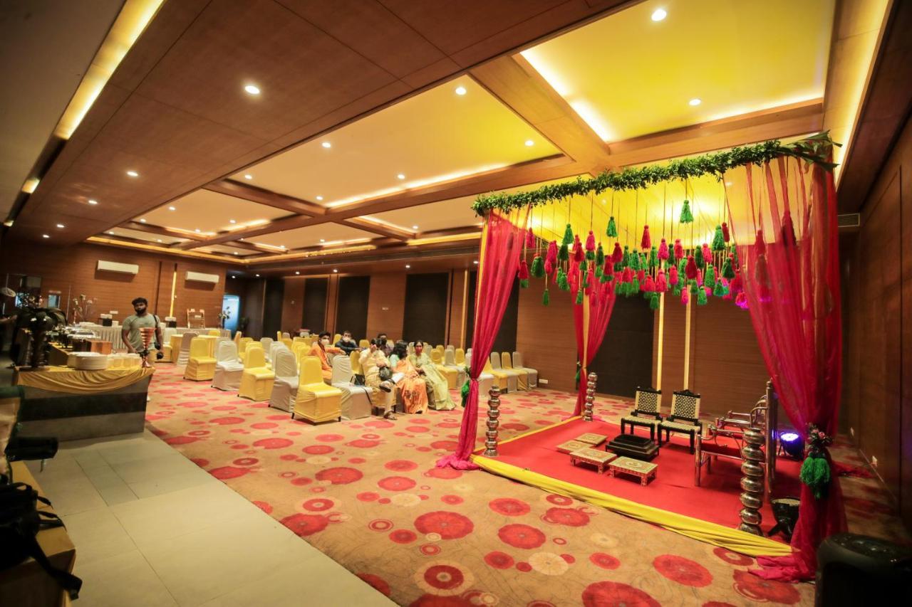 Hotel German Palace Near To Airport Gandhinagar Zewnętrze zdjęcie