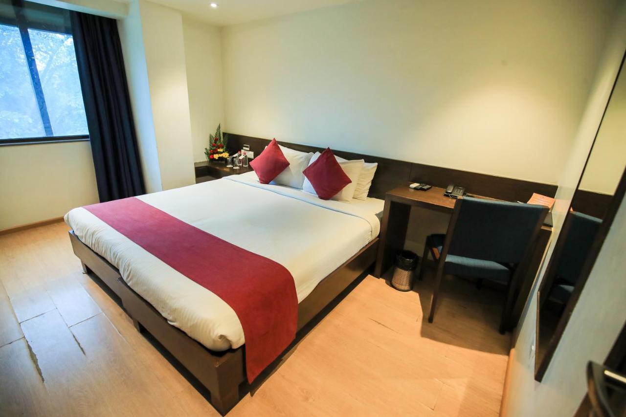Hotel German Palace Near To Airport Gandhinagar Zewnętrze zdjęcie