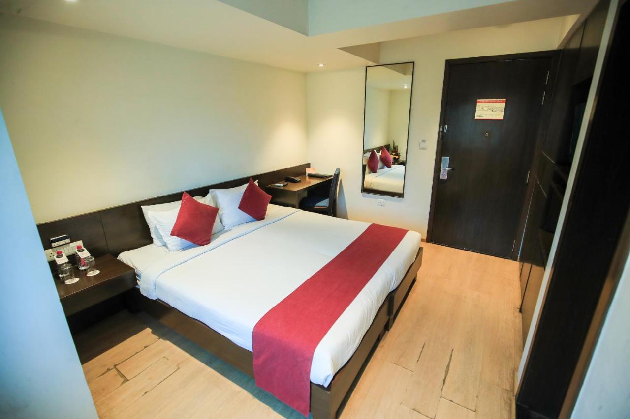 Hotel German Palace Near To Airport Gandhinagar Zewnętrze zdjęcie