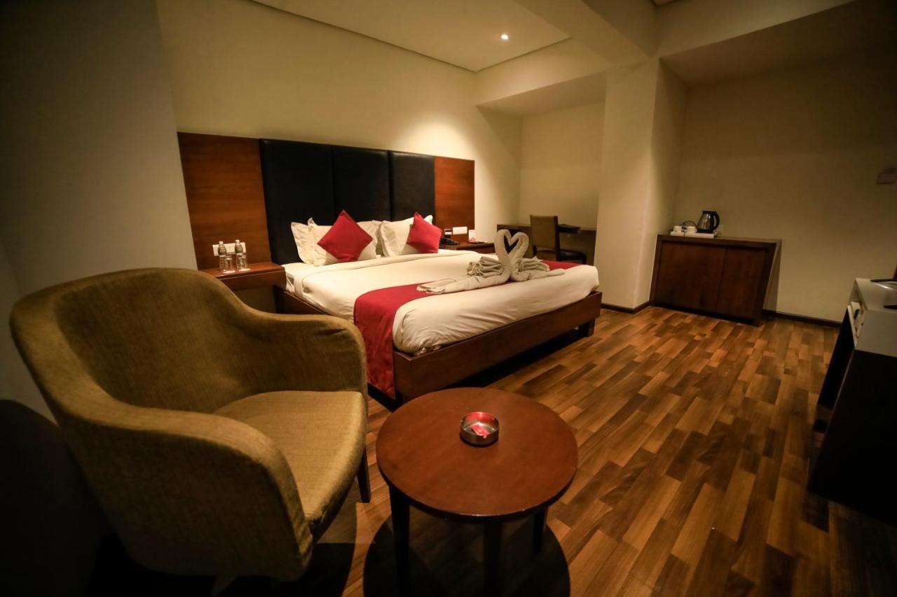 Hotel German Palace Near To Airport Gandhinagar Zewnętrze zdjęcie